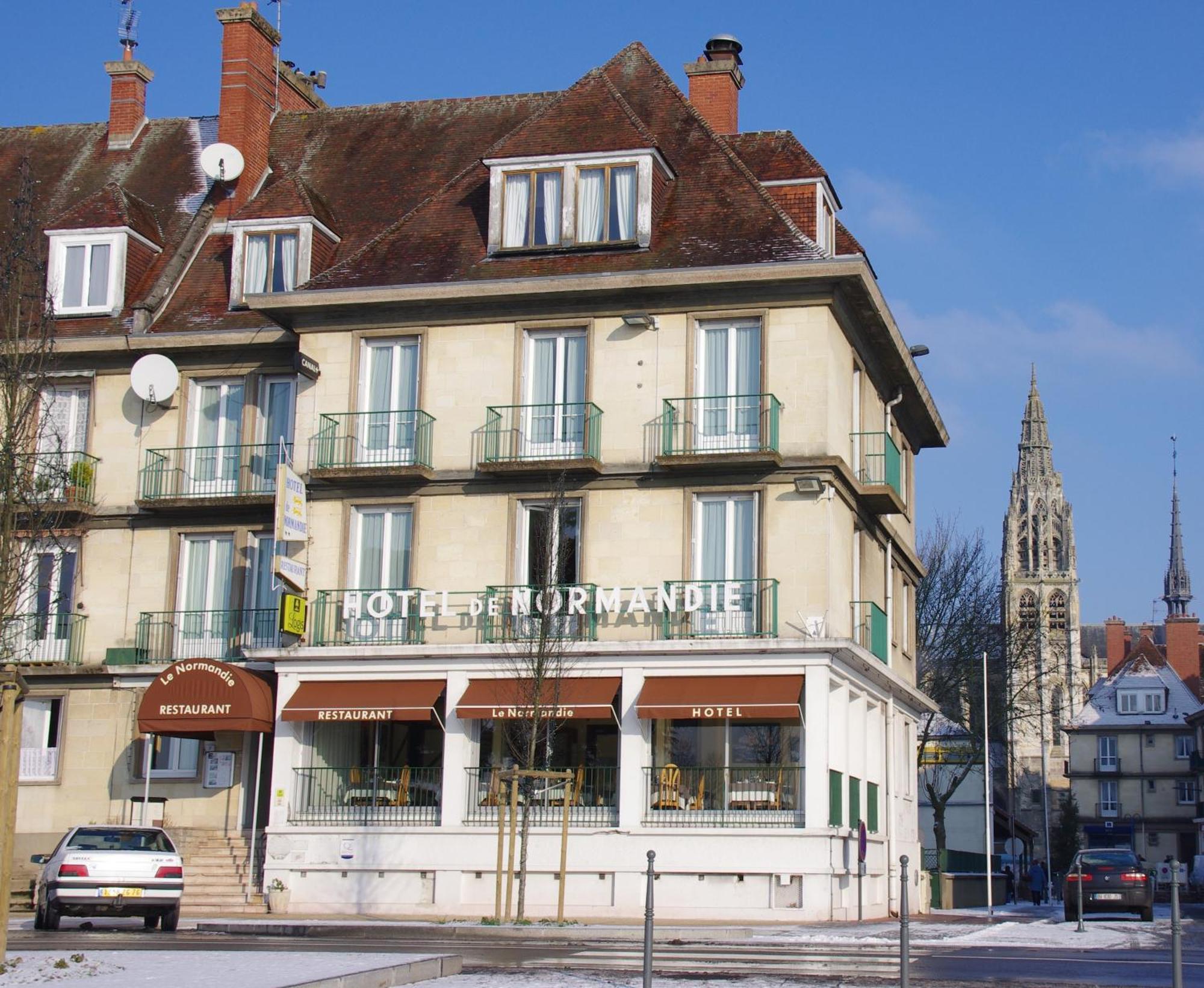 Logis Hotel & Restaurant - Le Normandie Caudebec-en-Caux Exterior photo
